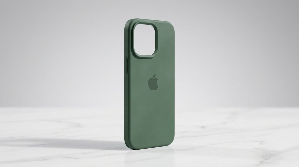 Apple Silicone Case with MagSafe for iPhone (Green) iPhone 14
